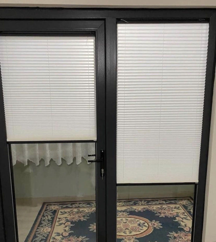 Beyaz plise · Pencere ve kapı